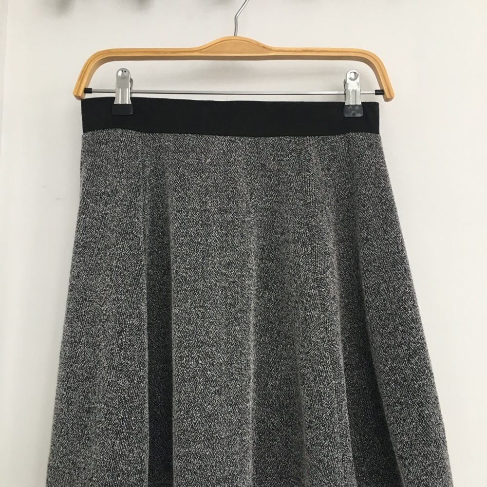 H&M Black and Gray Skater Skirt